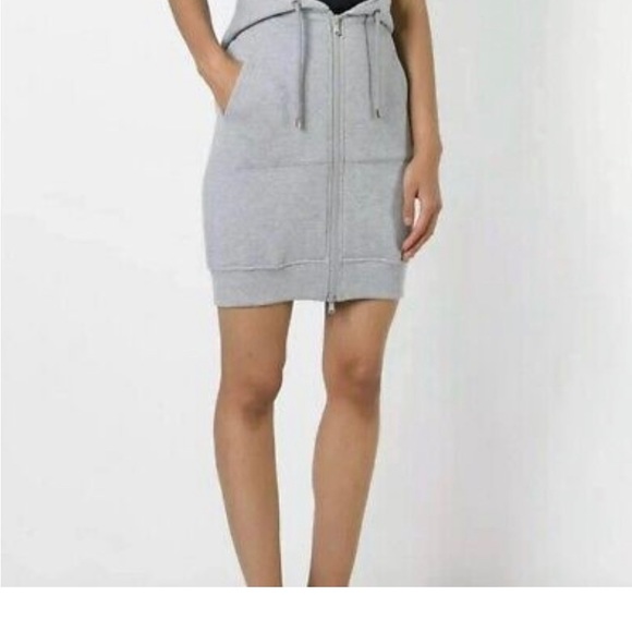 H&M collab with MOSCHINO -rare find - Picture 4 of 5